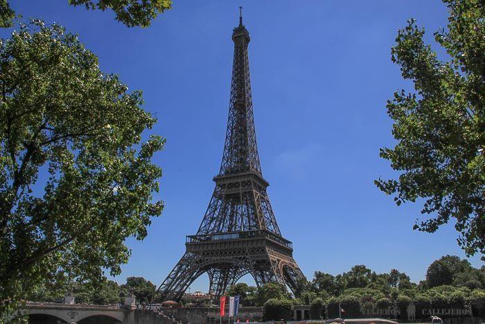 Torre Eiffel, una zona romántica donde dormir en París